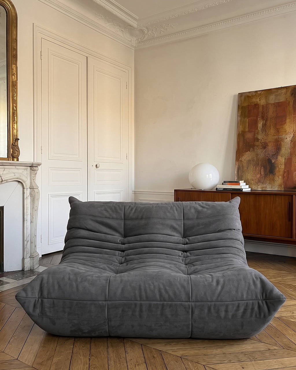 DIANA effet daim anthracite, appartement parisien