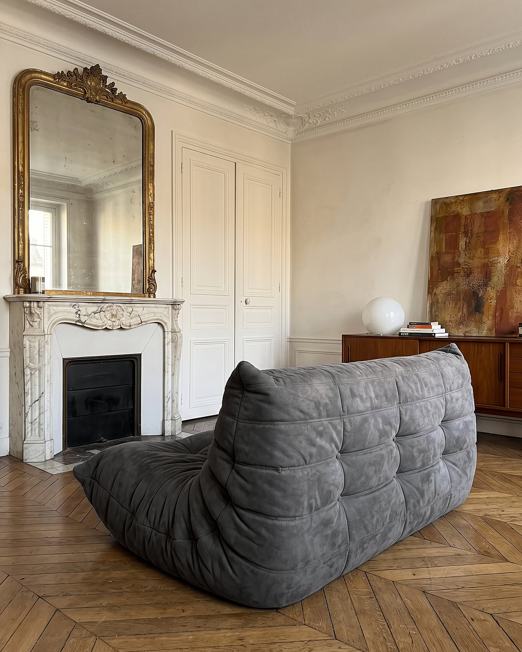 DIANA effet daim anthracite, appartement haussmannien à Montmartre