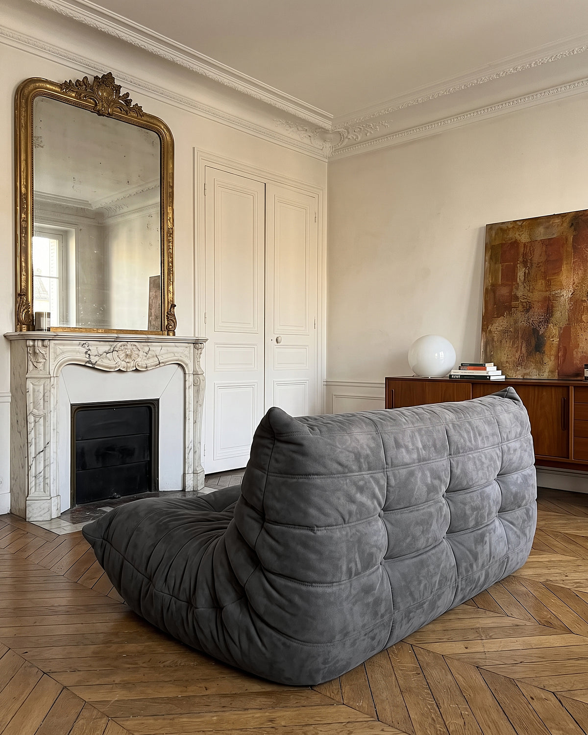 DIANA effet daim anthracite, appartement haussmannien à Montmartre