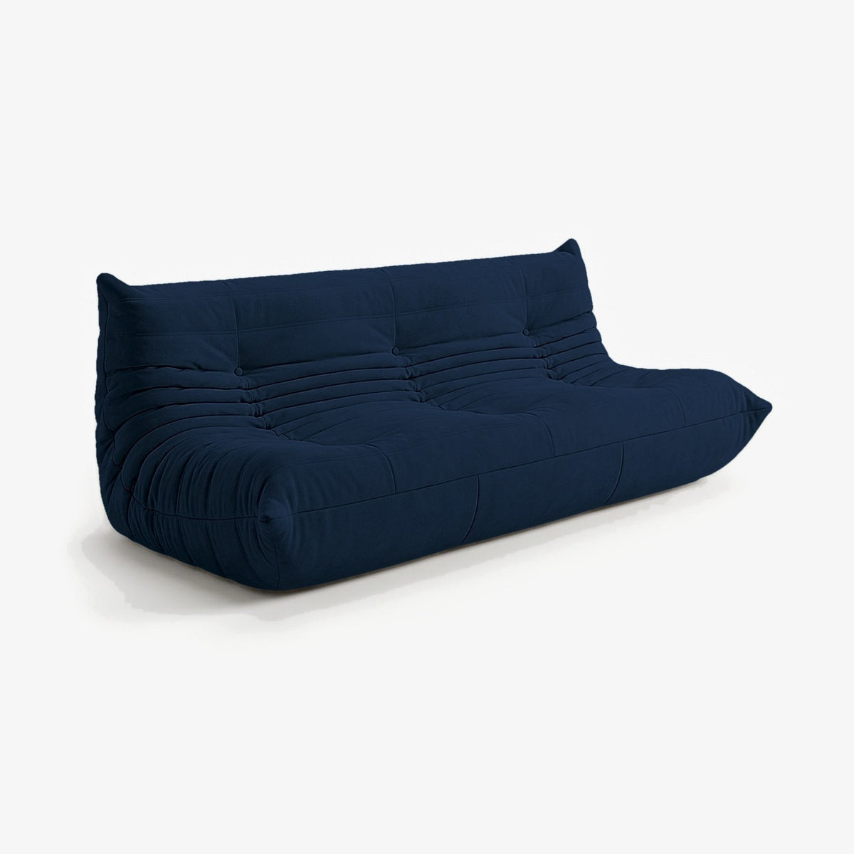 Canapé MARA effet daim Bleu nuit, vue de trois-quarts avant gauche